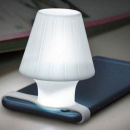 Lampă pentru a difuza lumina de la telefonul mobil