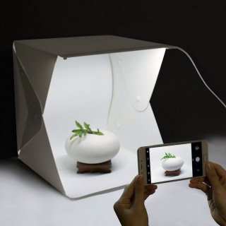 Mini fotobox cu iluminare LED